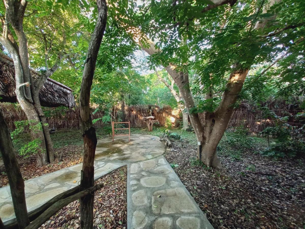 Watamu Beach Cottages B&B מראה חיצוני תמונה