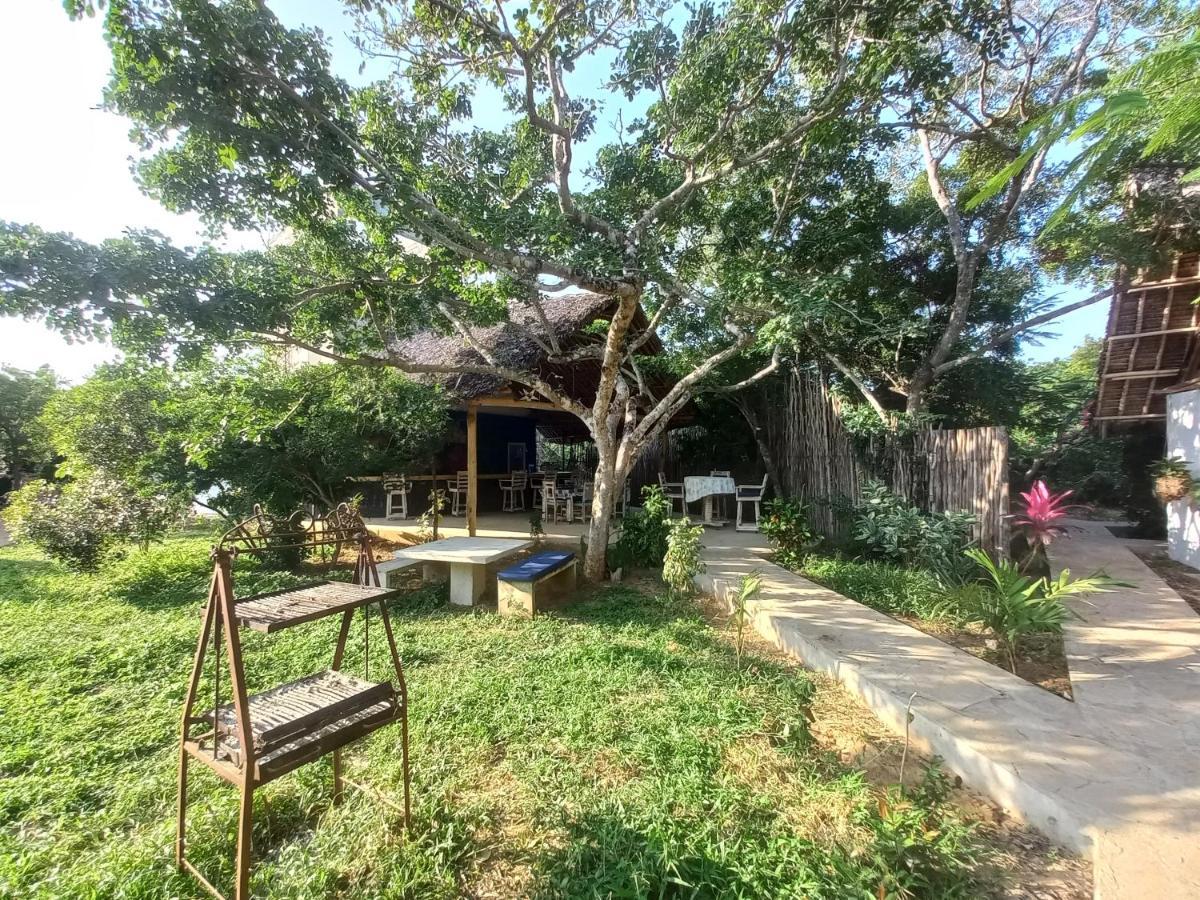Watamu Beach Cottages B&B מראה חיצוני תמונה