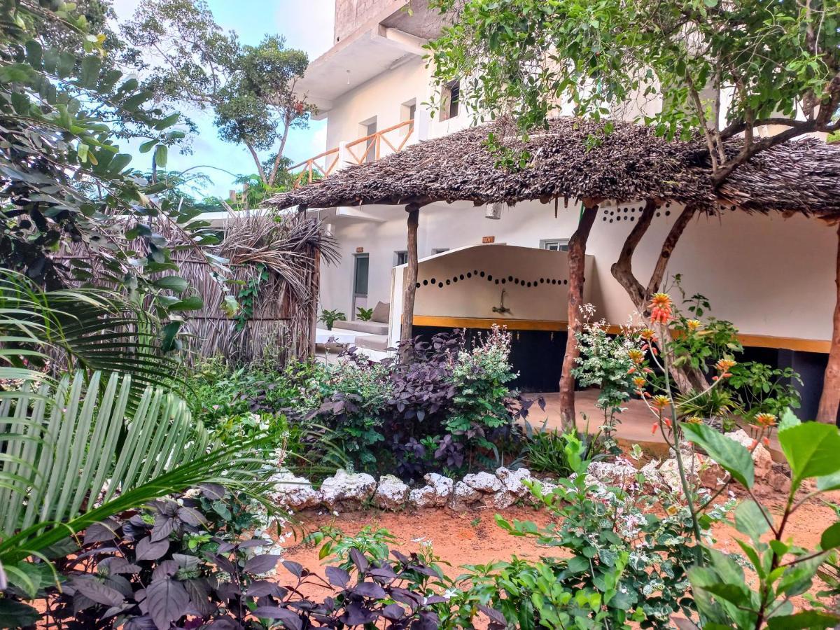 Watamu Beach Cottages B&B מראה חיצוני תמונה
