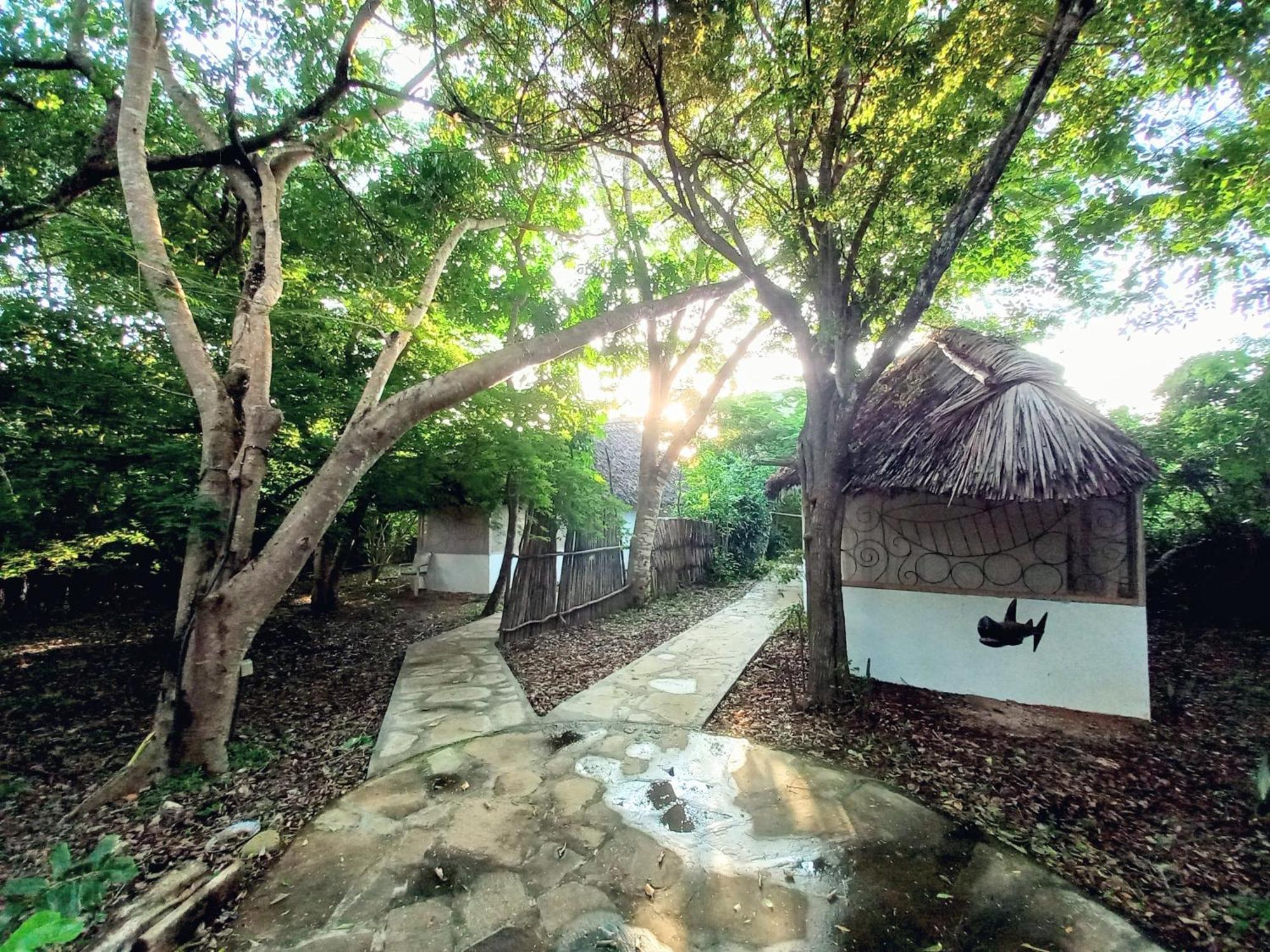 Watamu Beach Cottages B&B מראה חיצוני תמונה