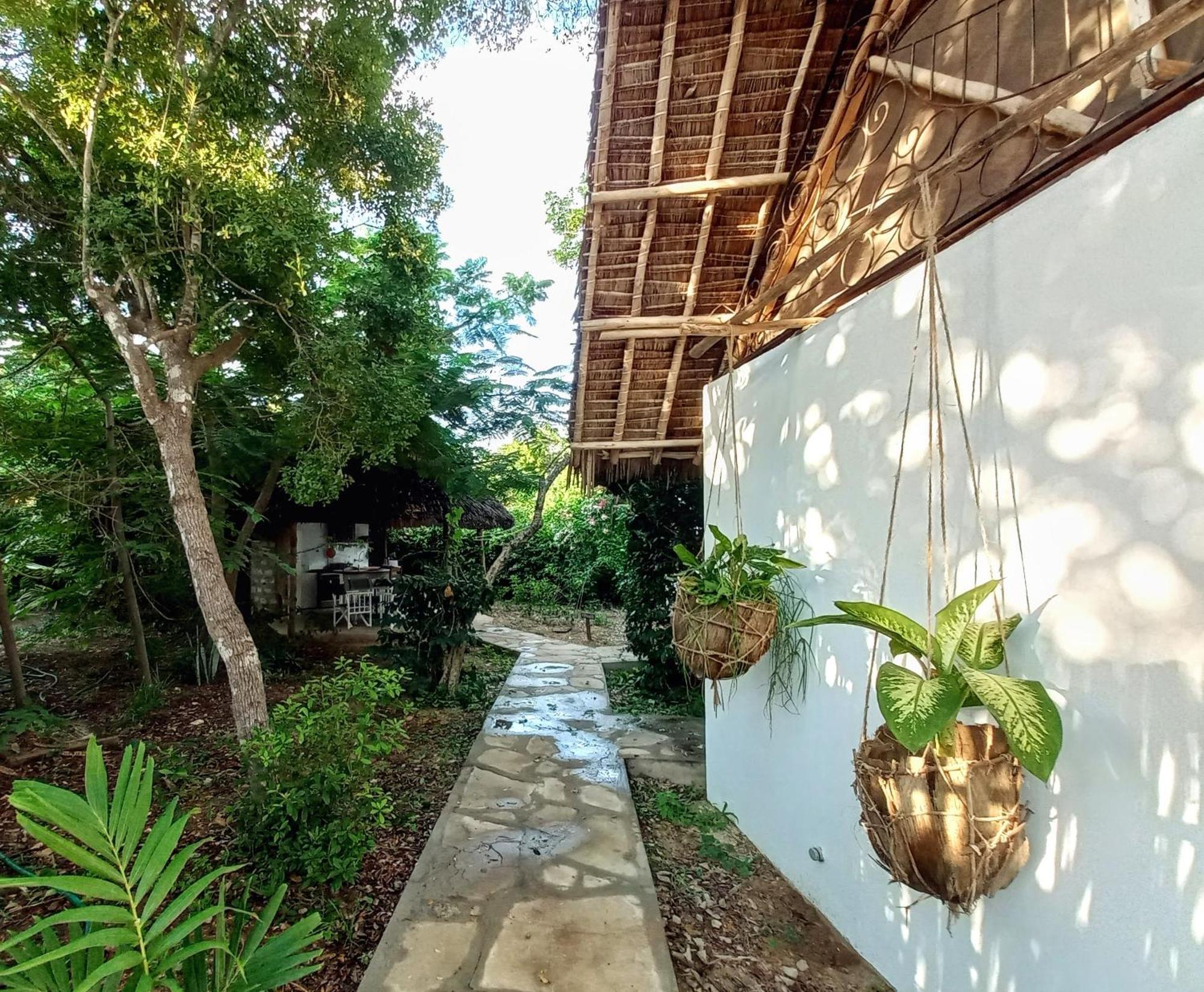 Watamu Beach Cottages B&B מראה חיצוני תמונה